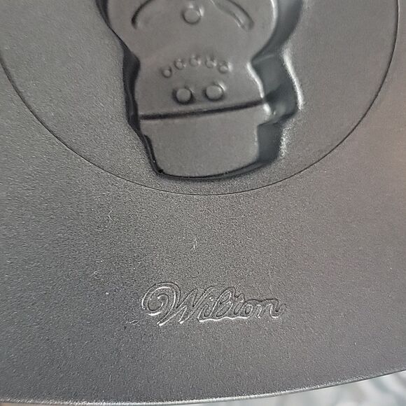 Wilton holiday themed cookie Halloween and Christmas pan Set of 2 - Picture 8 of 8